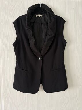 Black vest satin shawl collar menswear look chic feminine versatile classic 8